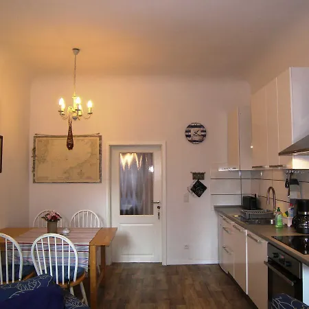 Апартаменты Ferienwohnung Wolgaster Altstadt *